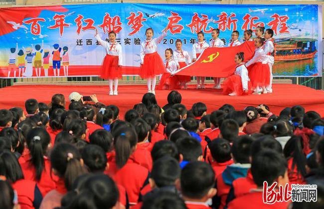 青海省2024年GDP目标增长5%左右 光伏制造业产值力争突破千亿元