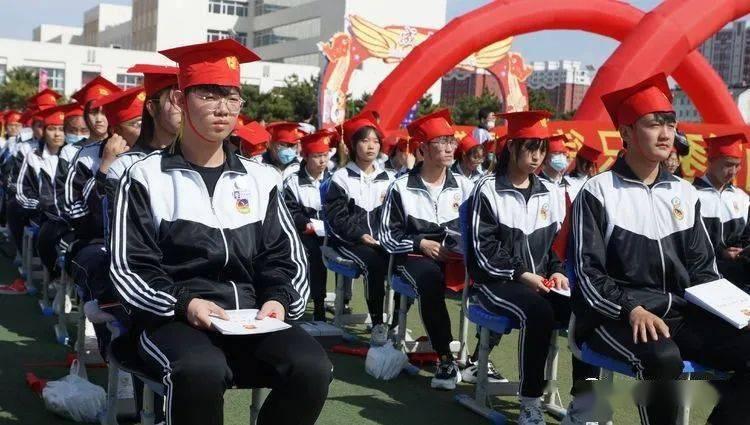 我们敬爱的周总理在西方人眼中，连讥笑都是富有魅力的